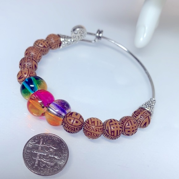 AURA CRYSTALS BANGLE 6cm diameter - Picture 7 of 7